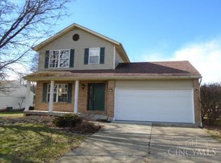 3 Pond Ln, Amelia, OH 45102