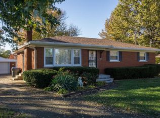 7912 Cedar Brook Dr, Louisville, KY 40219