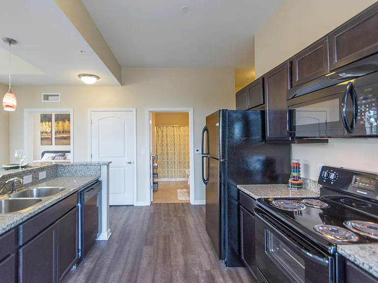 632MLK Apartments — Photo 15