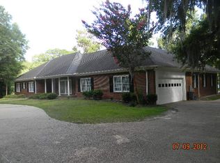 909 Millpond Rd, Valdosta, GA 31602