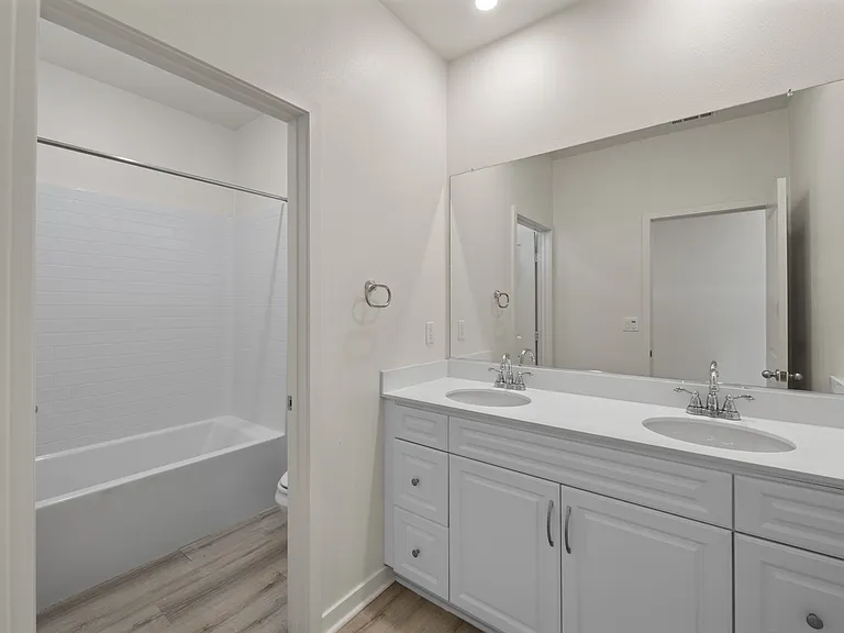 50105 Rocamora St — Photo 19
