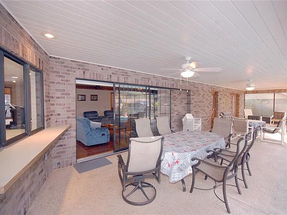 3rd image of 4104 Brooke Dr