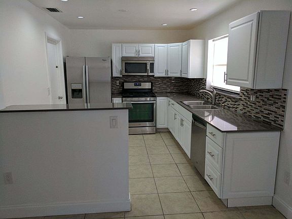 2nd image of 11631 NW 42nd St