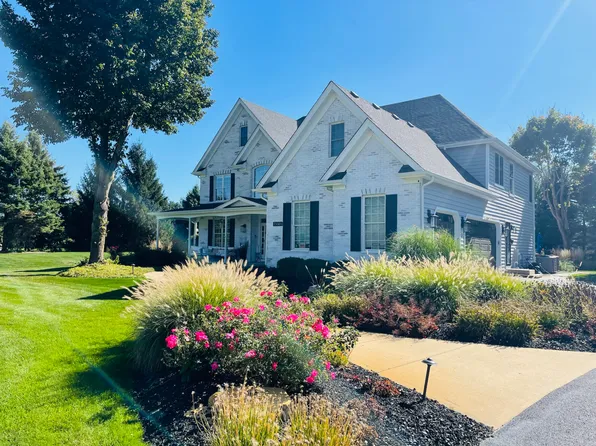 7N801 Columbine Rd E, Saint Charles, IL 60175
