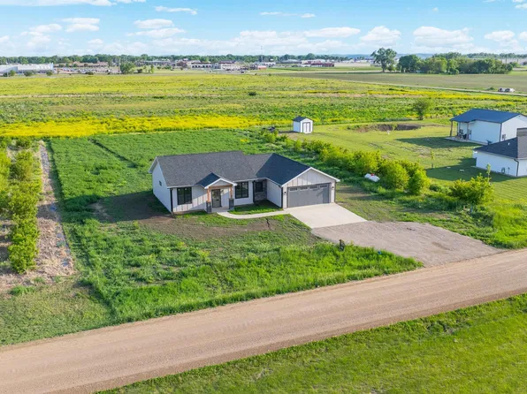 336 Purdue St, Vermillion, SD 57069