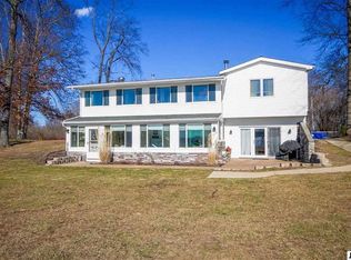 381 Meadow Ln, Brooklyn, MI 49230