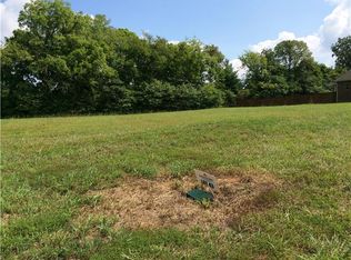 4390 Memory Ln, Adams, TN 37010