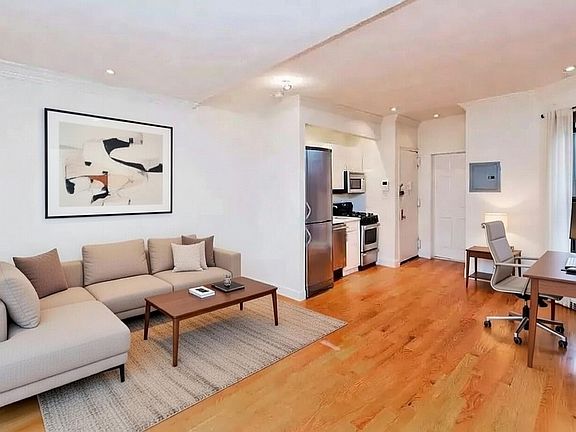 2nd image of 340 E 55th St APT 5C
