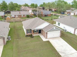 2926 E Pittsburg St, Broken Arrow, OK 74014