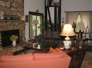 117 Forest Dr, Ona, WV 25545