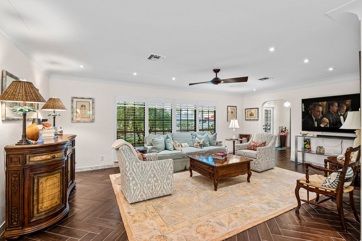 next background image