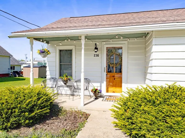 236 S Gilbert St, Footville, WI 53537