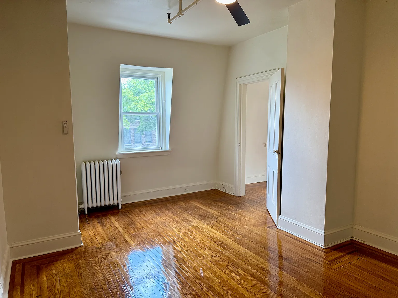 206 Nassau St — Photo 2