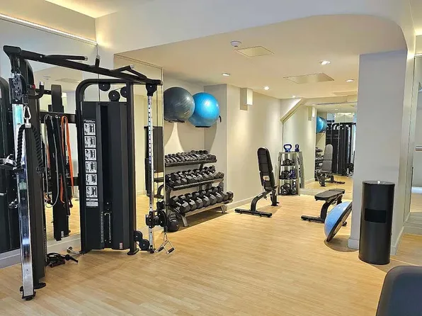 347 West 57th Street image 28 of 33