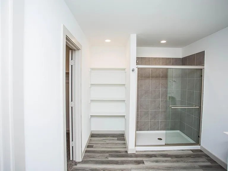 2906 133rd St — Photo 10