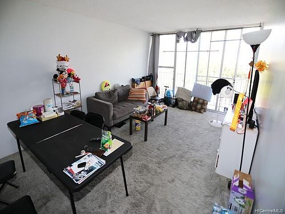 3rd image of 949 Ala Nanala St APT 801