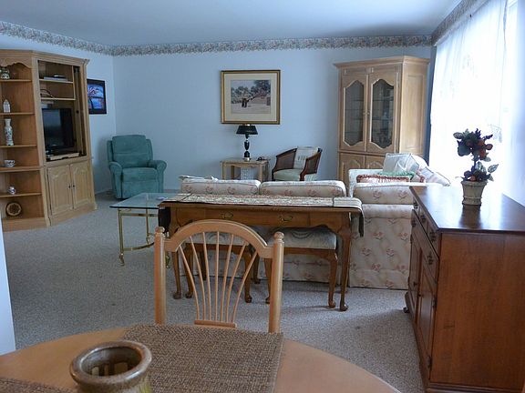 2nd image of 26-4 Tamaron Dr