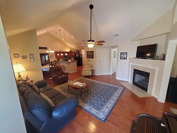 3rd image of 8852 Parkview Oaks Cir