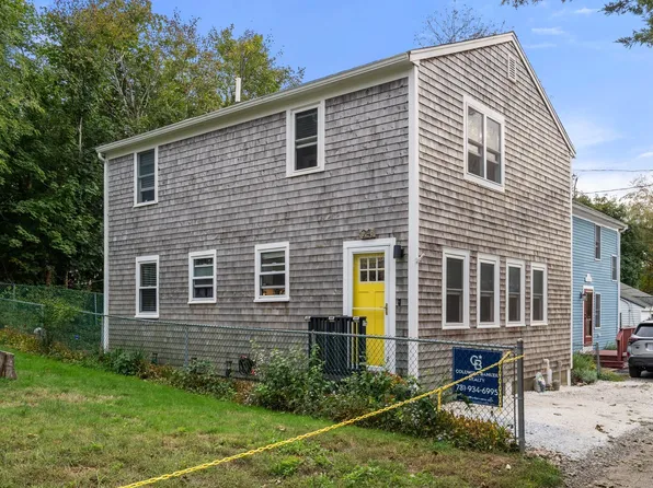 24 Avenue C, Plymouth, MA 02360