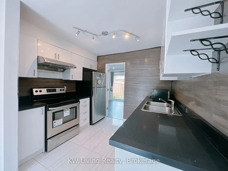 2075 Warden Ave #66 — Photo 5