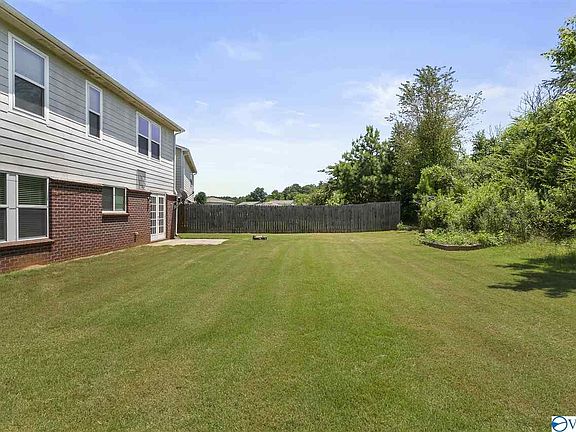 4th image of 162 Olympia Dr
