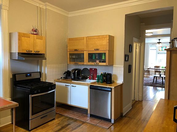 5th image of 1323 N Wicker Park Ave APT 1Z