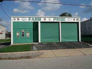 3rd image of 317 Meade St