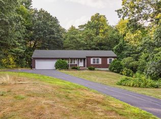 8 Gowing Rd, Hudson, NH 03051