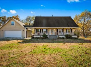 19750 Chamber Springs Rd, Siloam Springs, AR 72761