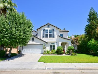 1082 E Oakmont Ave, Fresno, CA, 93730