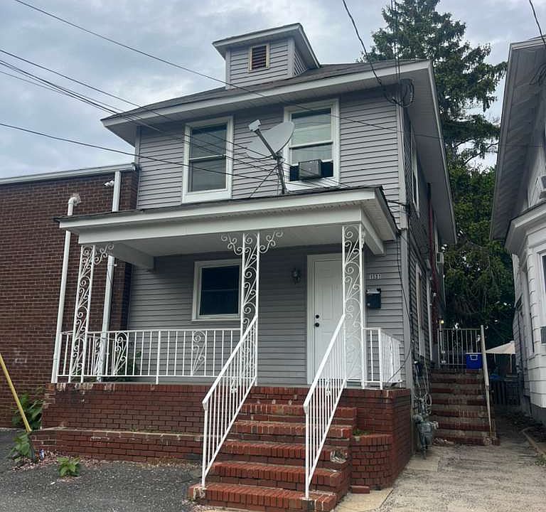 1st image of 1531 Sewall Ave #A