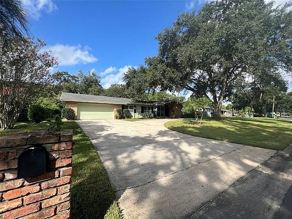 2nd image of 1112 Ensenada Dr