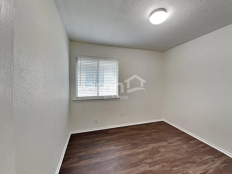 15003 Nordyke Ln — Photo 12