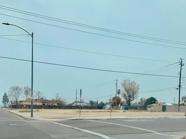 332 Dr Martin Luther King Jr Blvd, Bakersfield, CA 93307
