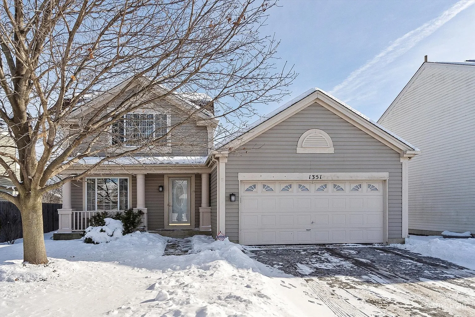 1351 Golden Oaks Pkwy photo 1