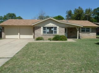 1706 Sagebrush Trl, Euless, TX 76040
