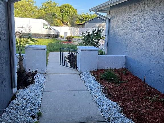 4th image of 8618 Alegre Cir