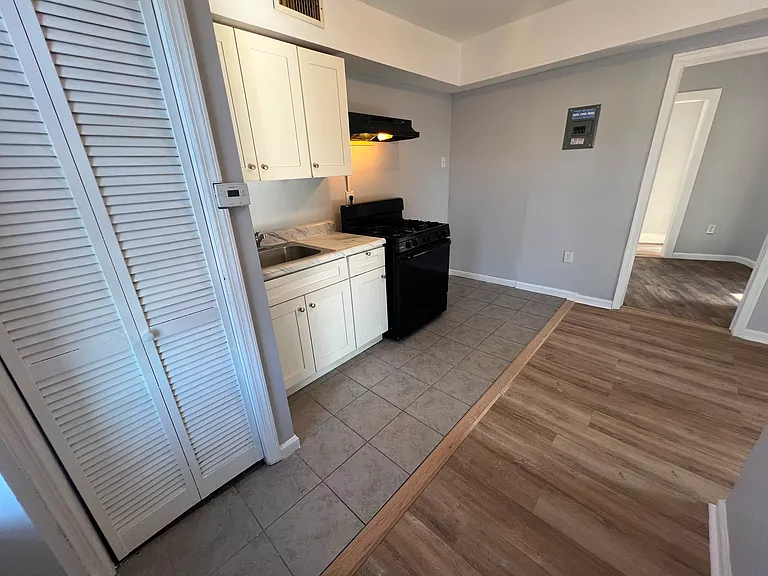 314 Market St #9 — Photo 2