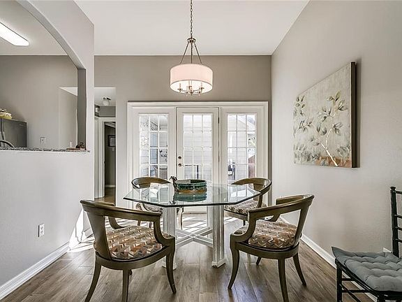 3rd image of 1223 Belle Pl