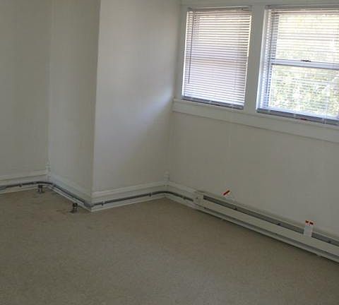5th image of 221 S Madison St Floor 2