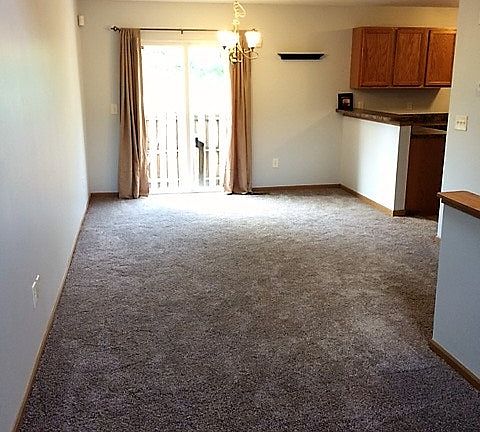 Living room/Dining area
