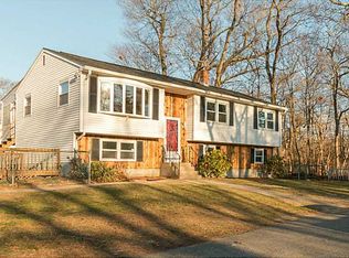 240 Custer St, Warwick, RI 02889