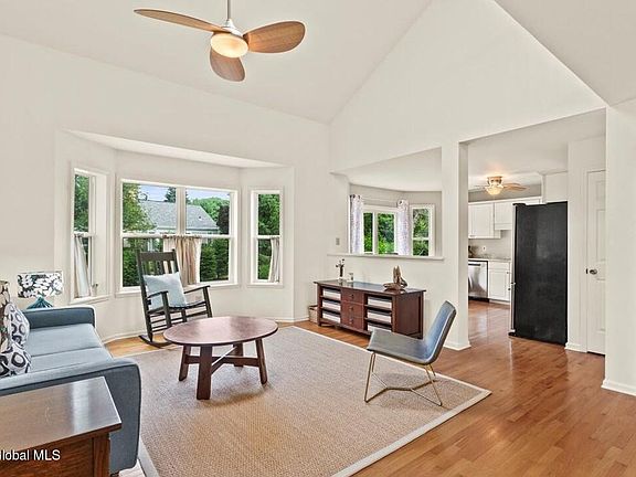 4th image of 5 Wesley Place