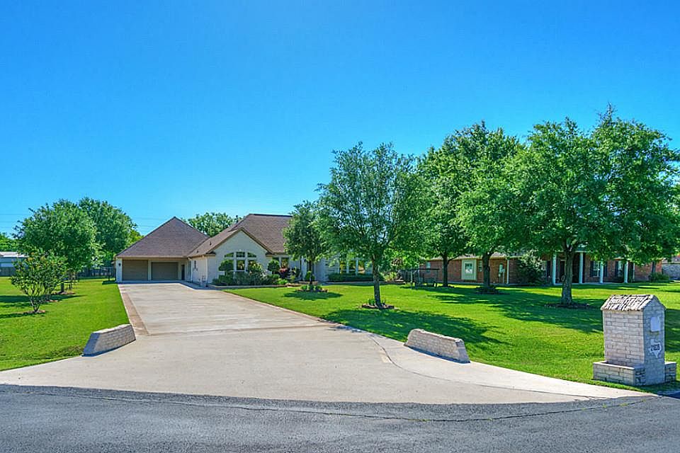 1st image of 21828 E Yaupon Cir