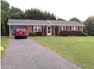 317 Hillcrest Dr, King, NC 27021
