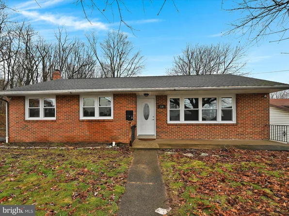 730 N 13th St, Pottsville, PA 17901