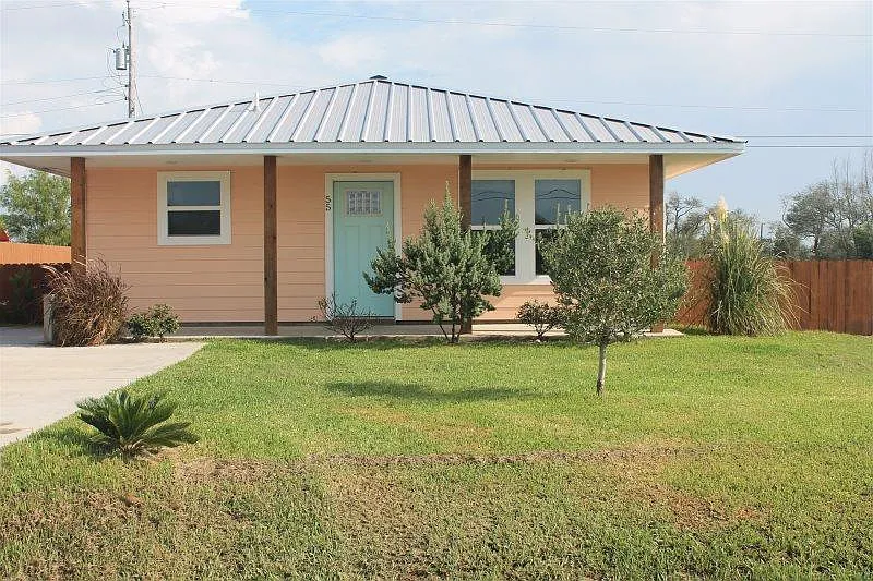 55 Red Oak Ln
