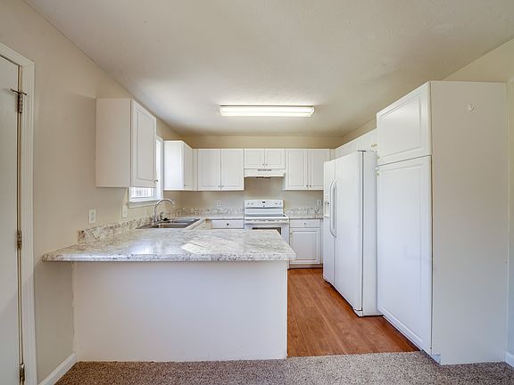 2nd image of 5104 Mountain Breeze Ct