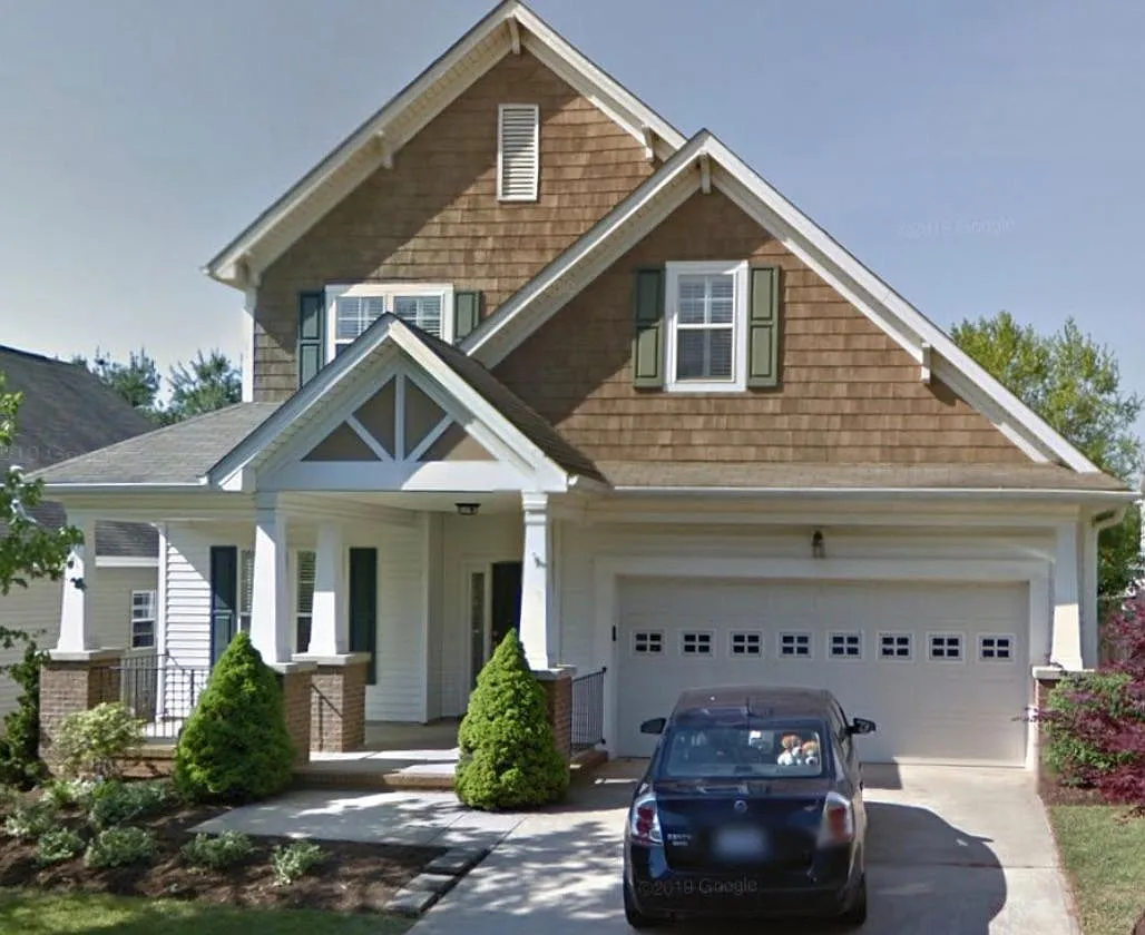 1404 Kenton Lane — Photo 3