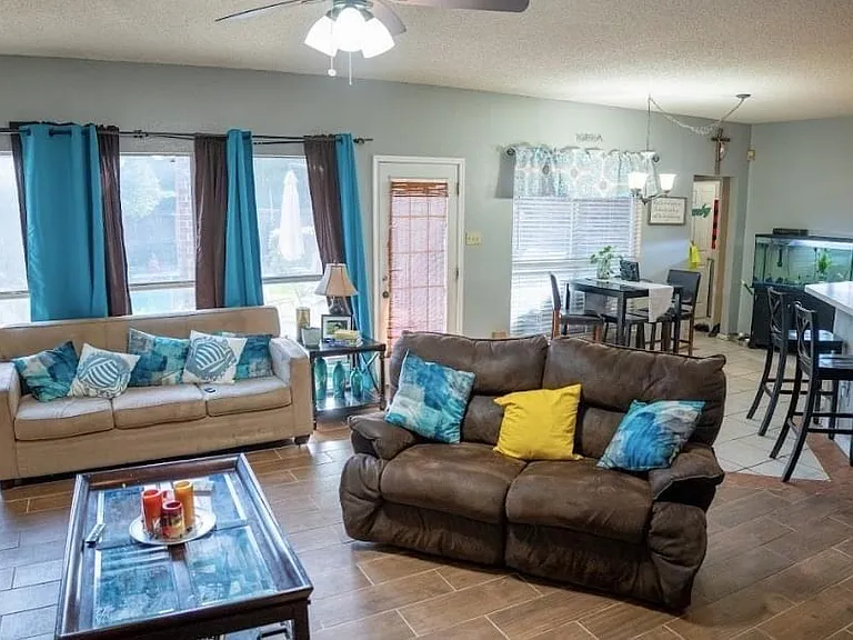 2324 Boardwalk Dr — Photo 5